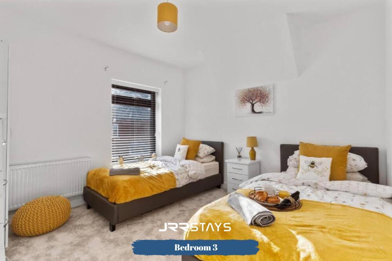 Burton On Trent - 3 Bedroom, Sleep 7, Wi-Fi - Jrr Stays מראה חיצוני תמונה